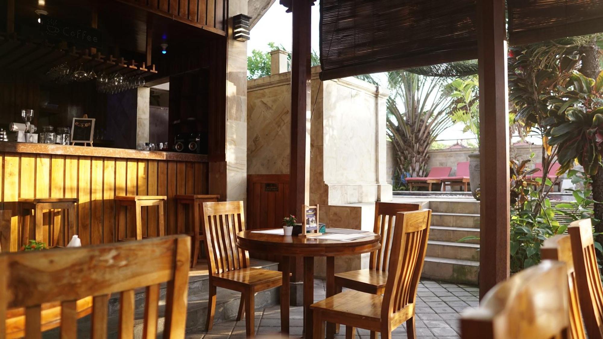 Grand Raka Homestay Lovina Exterior foto