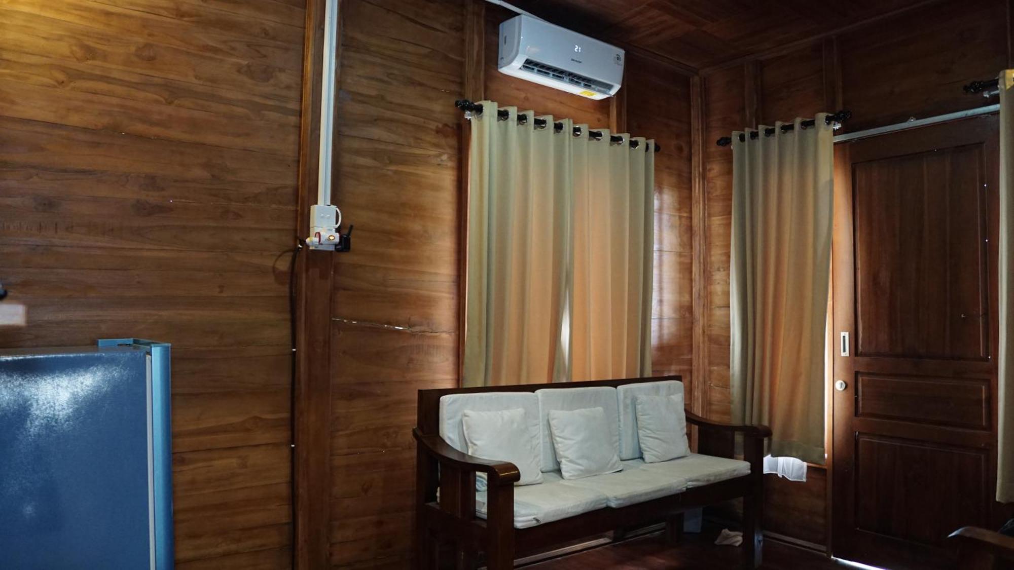 Grand Raka Homestay Lovina Exterior foto