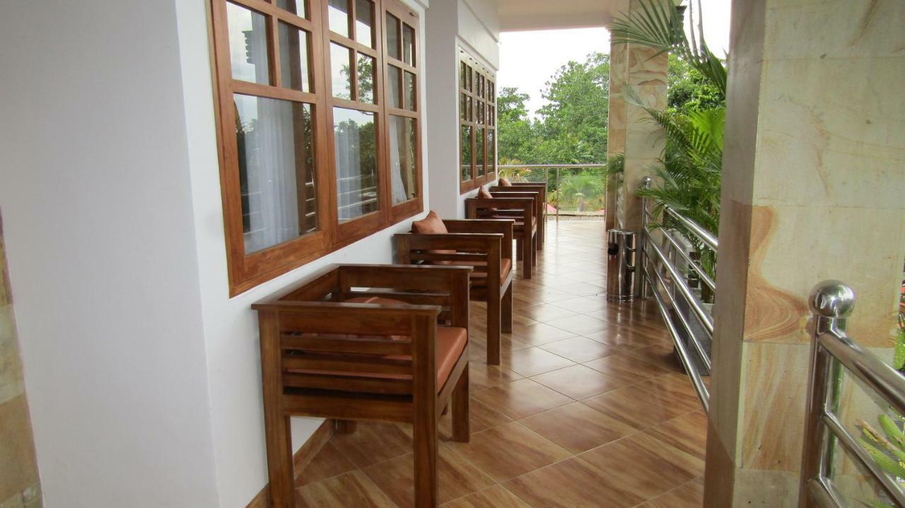 Grand Raka Homestay Lovina Exterior foto